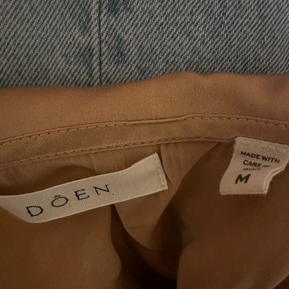 Rare Doen Solange top Blouse in Mother of Pearl Size M - Picture 8 of 10